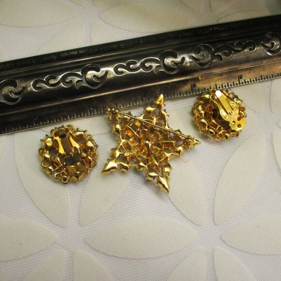 Vintage MJENT Star and Moon Rhinestone Gold Plate Brooch Earrings Designer Set - Picture 13 of 14
